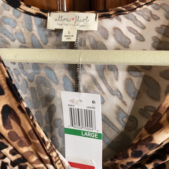 Dress - Picture 3 of 4